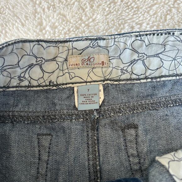 So Wear It Declare It Low Rise Blue Denim Mini Skirt Sz7 Embroidered Retro 2000s - Picture 5 of 6